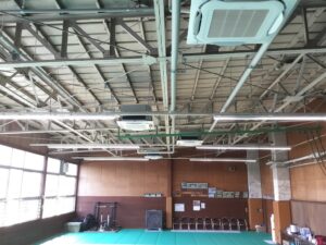 千葉明徳高等学校　柔剣道場空調機・換気　扇設置工事（令和6年度）